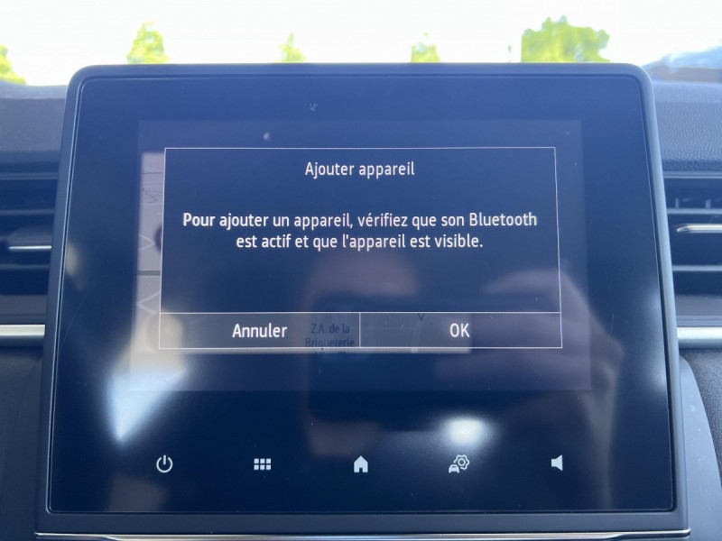 Photo 11 de l'offre de Renault Captur (2) Business Blue dCi 115 à 12990€ chez Carlyss automobiles Vitré