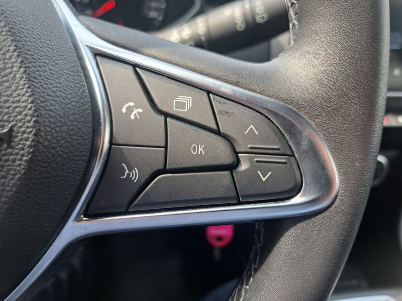 Photo 15 de l'offre de RENAULT Clio (5) Business TCe 90 -21 à 12990€ chez Carlyss automobiles Vitré