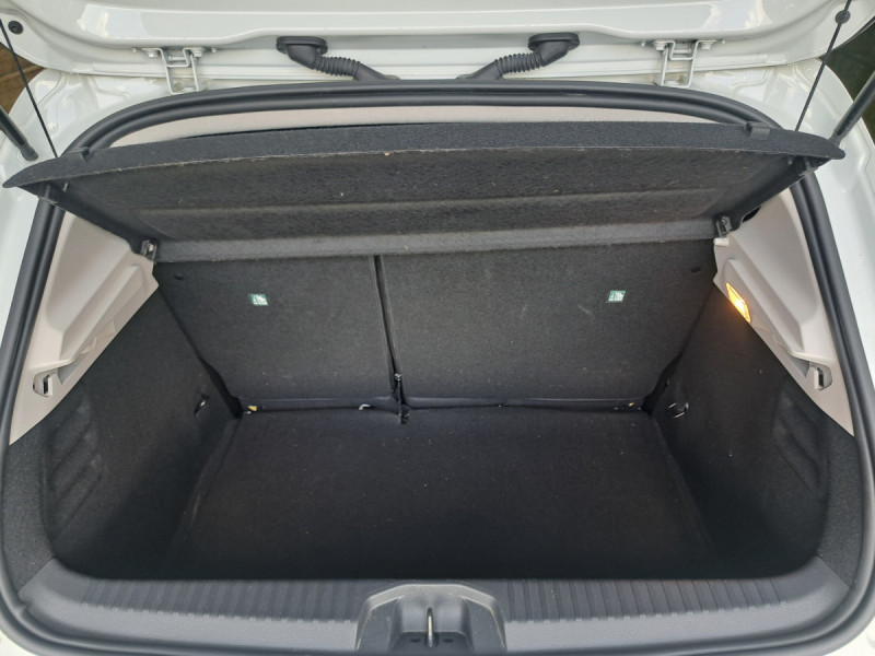 Photo 21 de l'offre de RENAULT Clio (5) Business TCe 90 -21 à 12990€ chez Carlyss automobiles Vitré