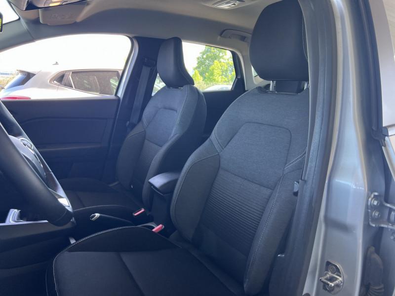 Photo 7 de l'offre de Renault Captur (2) Business Blue dCi 115 à 12990€ chez Carlyss automobiles Vitré