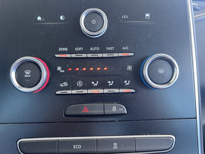 Photo 17 de l'offre de RENAULT Grand Scénic IV IV Business Blue dCi 120 à 14490€ chez Carlyss automobiles Vitré