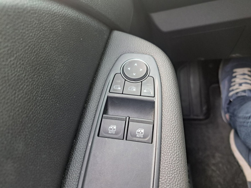 Photo 17 de l'offre de RENAULT Clio (5) Business TCe 90 -21 à 12990€ chez Carlyss automobiles Vitré