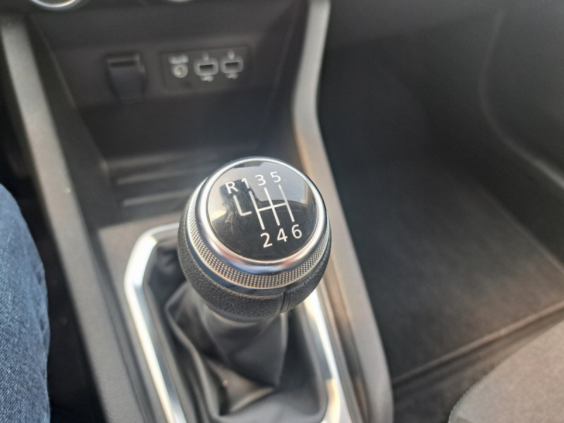 Photo 18 de l'offre de RENAULT Clio (5) Business TCe 90 -21 à 12990€ chez Carlyss automobiles Vitré