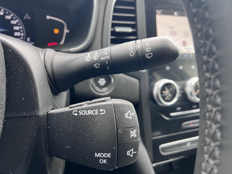 Photo 13 de l'offre de Renault Mégane Berline (4) Business TCe 115 FAP -21N à 15990€ chez Carlyss automobiles Vitré