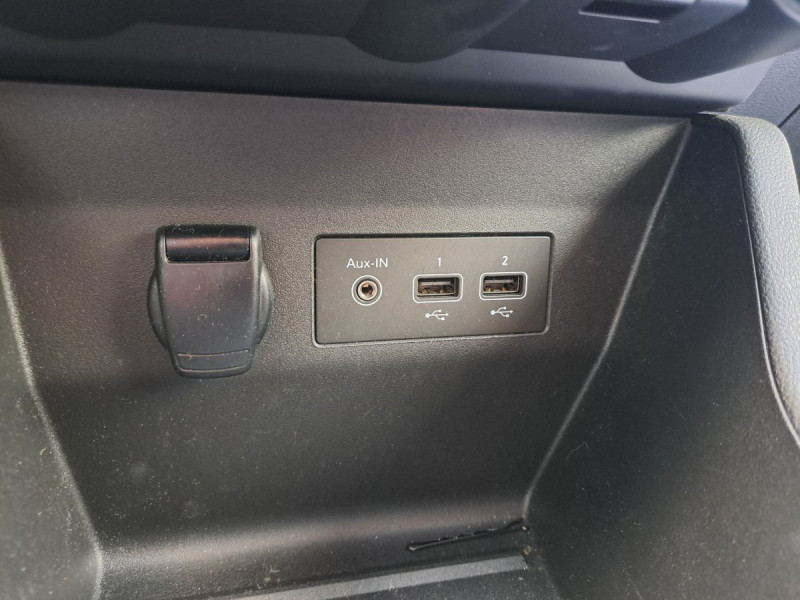 Photo 16 de l'offre de RENAULT Clio (5) Evolution E-Tech hybride 145 à 15990€ chez Carlyss automobiles Vitré