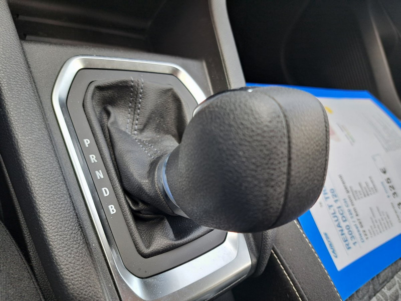 Photo 17 de l'offre de RENAULT Clio (5) Evolution E-Tech hybride 145 à 15990€ chez Carlyss automobiles Vitré