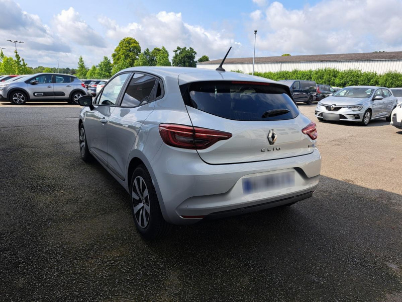 Photo 4 de l'offre de RENAULT Clio (5) Evolution E-Tech hybride 145 à 15990€ chez Carlyss automobiles Vitré