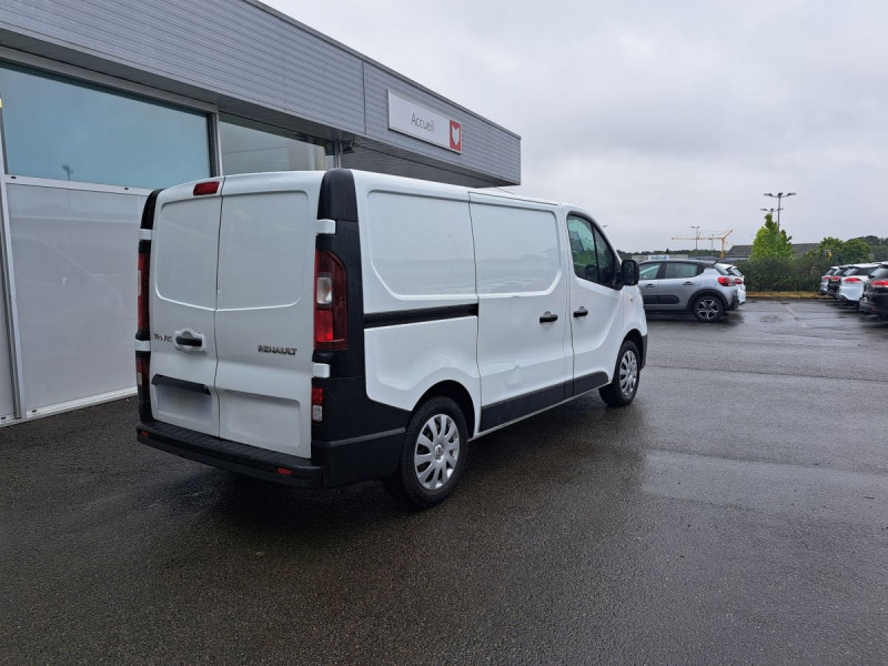 Photo 4 de l'offre de Renault Trafic (3) 14575 euros HT FG GCF L1H1 1000 dCi 120 E6 à 17490€ chez Carlyss automobiles Vitré