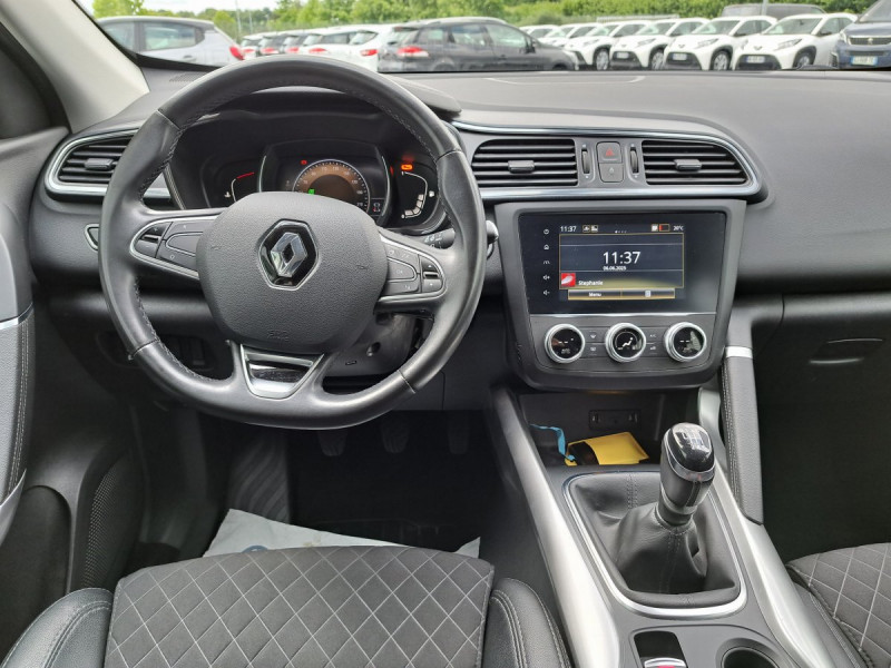 Photo 6 de l'offre de RENAULT Kadjar Intens Blue dCi 115 à 15990€ chez Carlyss automobiles Vitré