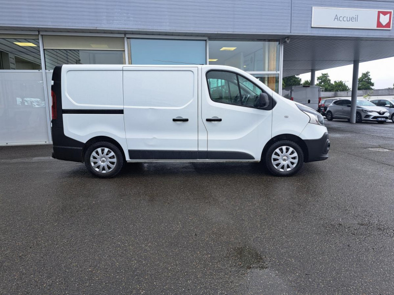 Photo 3 de l'offre de Renault Trafic (3) 14575 euros HT FG GCF L1H1 1000 dCi 120 E6 à 17490€ chez Carlyss automobiles Vitré