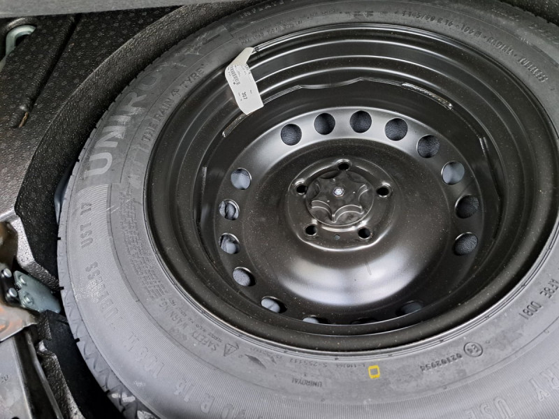 Photo 23 de l'offre de RENAULT Kadjar Intens Blue dCi 115 à 15990€ chez Carlyss automobiles Vitré