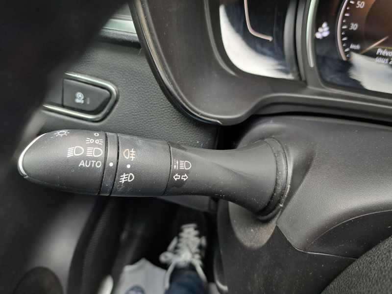 Photo 18 de l'offre de RENAULT Kadjar Intens Blue dCi 115 à 15990€ chez Carlyss automobiles Vitré