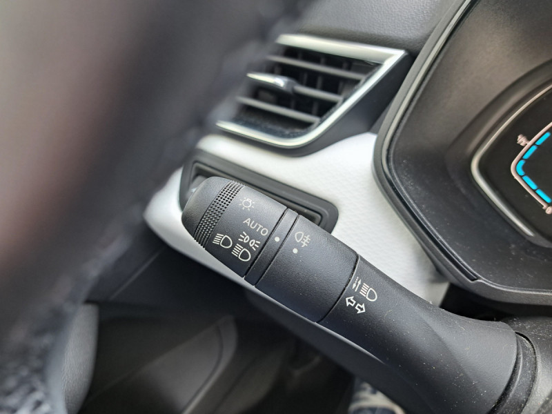 Photo 20 de l'offre de RENAULT Clio (5) Evolution E-Tech hybride 145 à 15990€ chez Carlyss automobiles Vitré