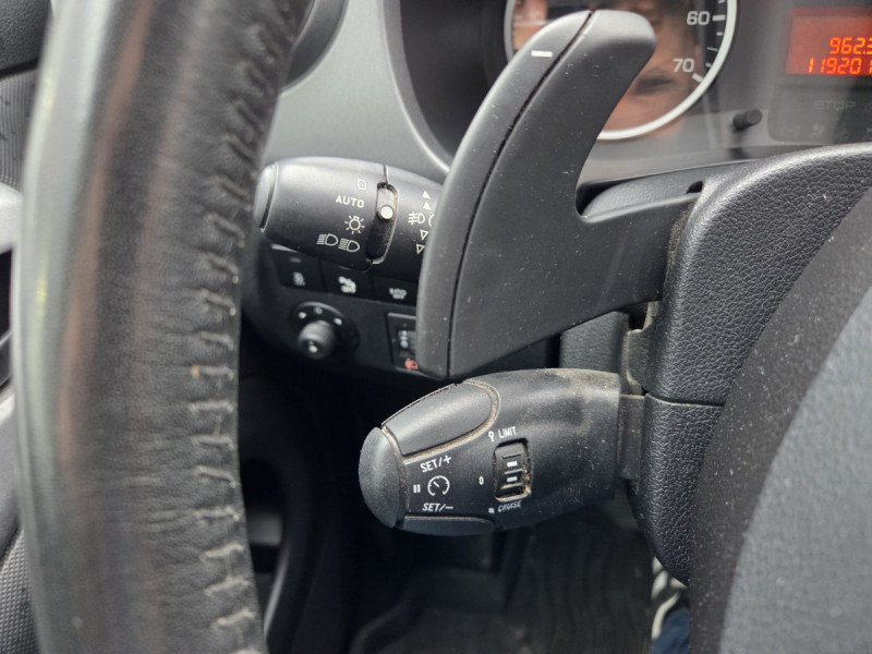 Photo 17 de l'offre de Citroën Berlingo Multispace (2) BlueHDi 100 S&S ETG6 Feel à 13990€ chez Carlyss automobiles Vitré