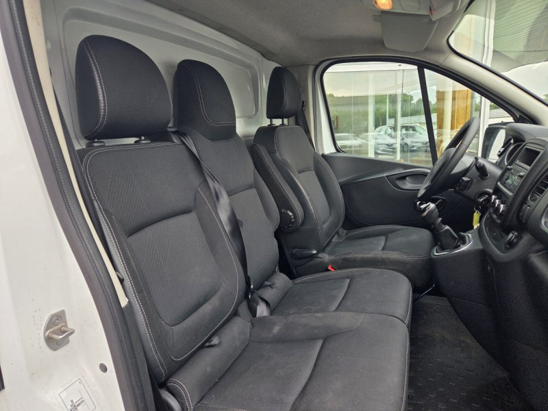 Photo 8 de l'offre de Renault Trafic (3) 13325 euros HT Fourgon Conf+ L1H1 1000 Ener dCi 120 à 15990€ chez Carlyss automobiles Vitré