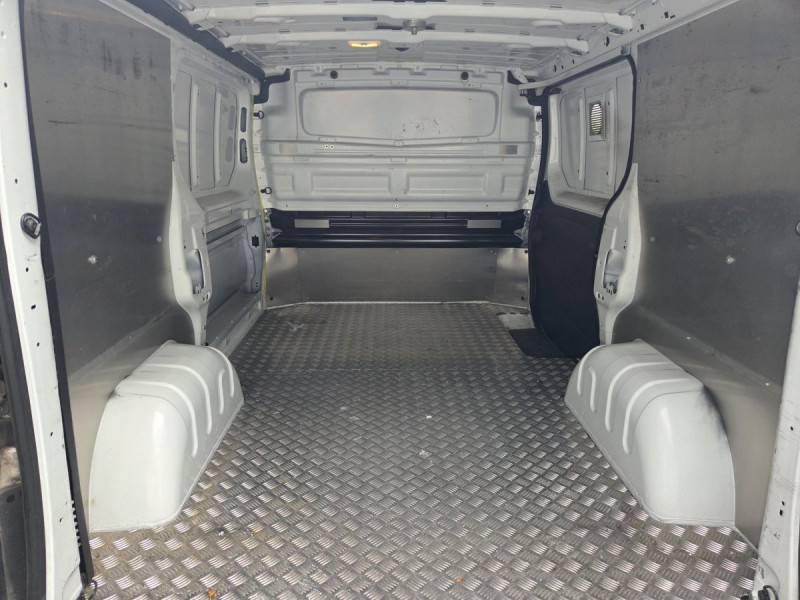 Photo 7 de l'offre de Renault Trafic (3) 13325 euros HT Fourgon Conf+ L1H1 1000 Ener dCi 120 à 15990€ chez Carlyss automobiles Vitré