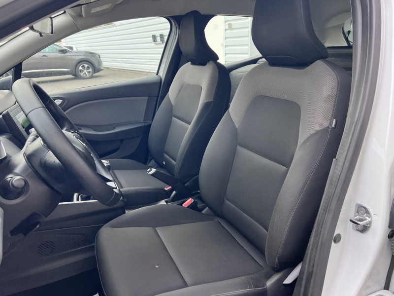 Photo 5 de l'offre de Renault Clio Société (5) 8158 euros HT Air Blue dCi 85 à 9790€ chez Carlyss automobiles Vitré