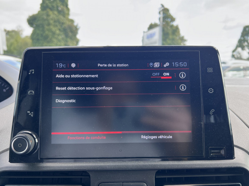 Photo 13 de l'offre de PEUGEOT Rifter BlueHDi 130 S&S Allure à 16990€ chez Carlyss automobiles Vitré