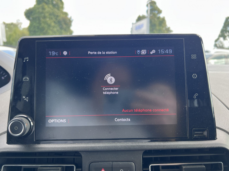 Photo 11 de l'offre de PEUGEOT Rifter BlueHDi 130 S&S Allure à 16990€ chez Carlyss automobiles Vitré