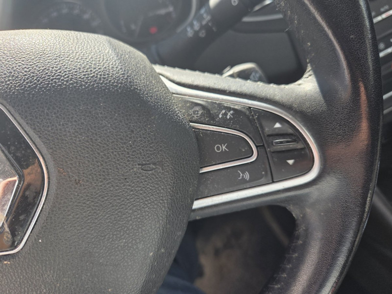 Photo 18 de l'offre de Renault Mégane Société (4) Air Nav 2P Energy dCi 90 à 7490€ chez Carlyss automobiles Vitré