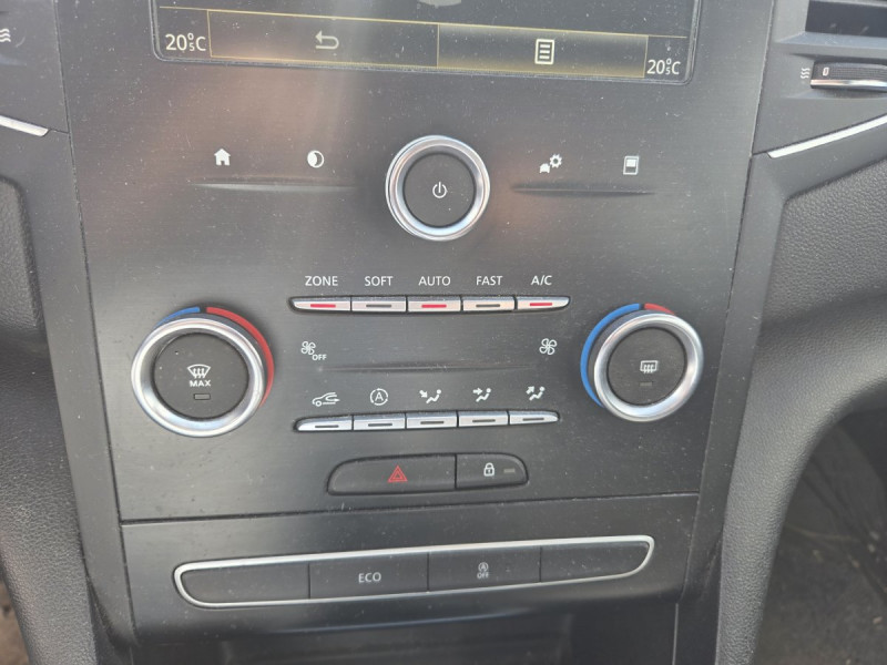 Photo 12 de l'offre de Renault Mégane Société (4) Air Nav 2P Energy dCi 90 à 7490€ chez Carlyss automobiles Vitré