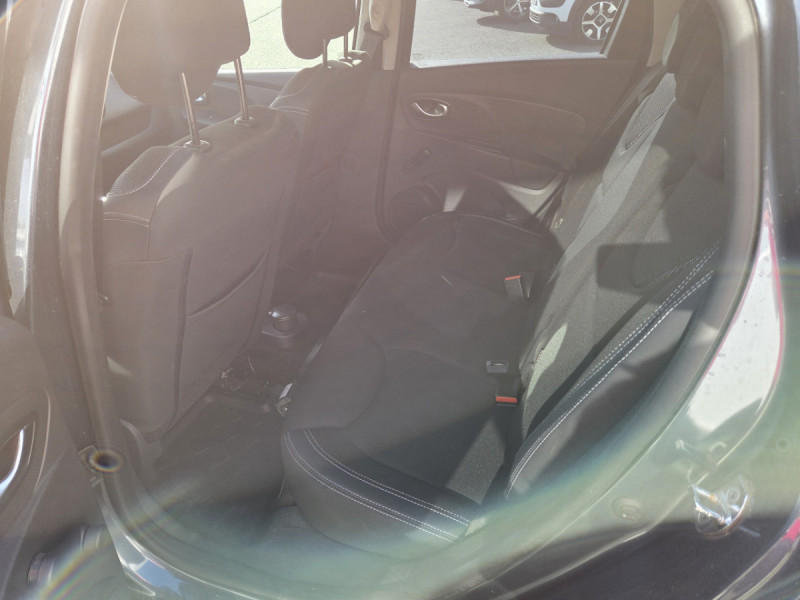 Photo 8 de l'offre de Renault Clio Estate (4) Business dCi 90 à 11290€ chez Carlyss automobiles Vitré