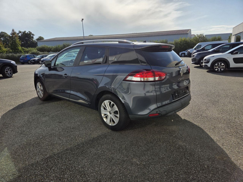 Photo 5 de l'offre de Renault Clio Estate (4) Business dCi 90 à 11290€ chez Carlyss automobiles Vitré