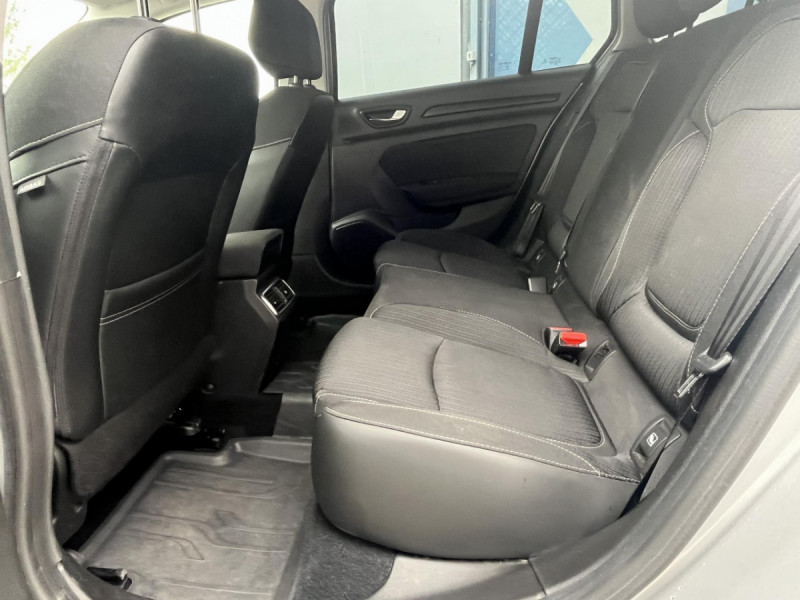 Photo 6 de l'offre de Renault Mégane Estate (4) Zen Energy dCi 130 à 13790€ chez Carlyss automobiles Vitré