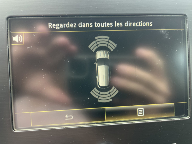 Photo 14 de l'offre de Renault Mégane Estate (4) Zen Energy dCi 130 à 13790€ chez Carlyss automobiles Vitré