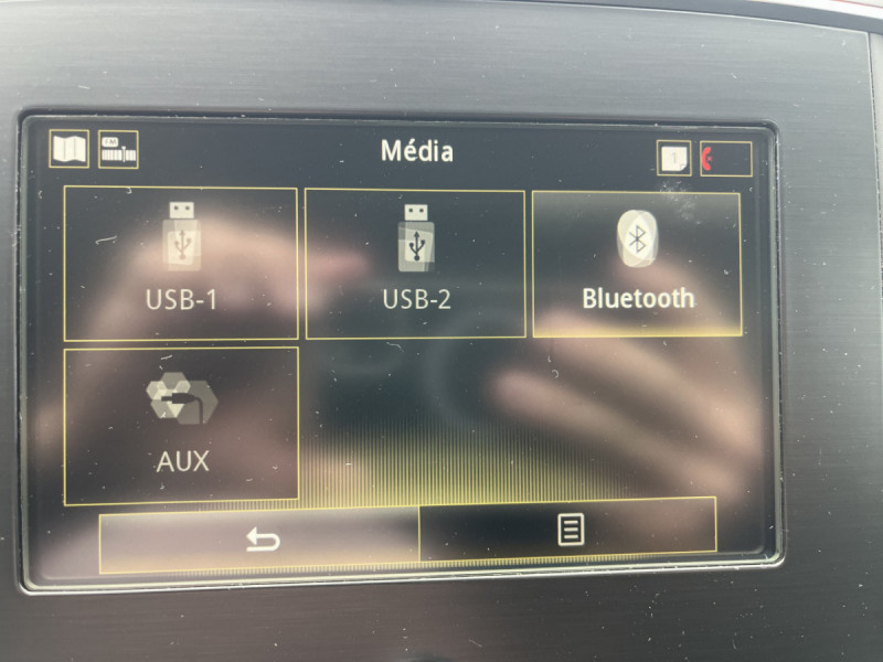 Photo 11 de l'offre de Renault Mégane Estate (4) Zen Energy dCi 130 à 13790€ chez Carlyss automobiles Vitré