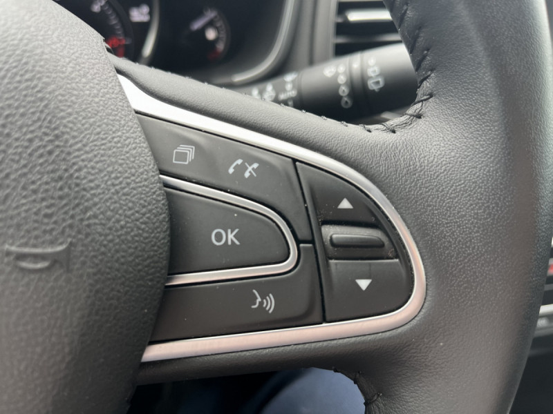 Photo 16 de l'offre de Renault Mégane Estate (4) Zen Energy dCi 130 à 13790€ chez Carlyss automobiles Vitré