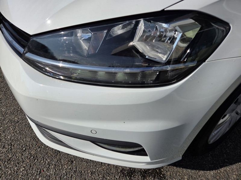 Photo 6 de l'offre de VOLKSWAGEN Golf (7) 1.6 TDI 115 BVM5 Trendline à 15790€ chez Carlyss automobiles Vitré