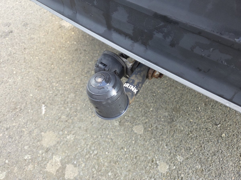 Photo 17 de l'offre de VOLKSWAGEN T-Roc 1.6 TDI 115 LOUNGE BUSINESS 2 places à 14990€ chez Carlyss automobiles Vitré