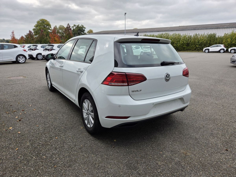 Photo 4 de l'offre de VOLKSWAGEN Golf (7) 1.6 TDI 115 BVM5 Trendline à 17990€ chez Carlyss automobiles Vitré