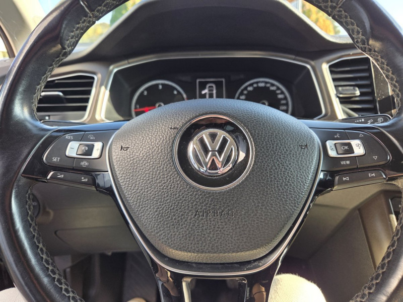 Photo 7 de l'offre de VOLKSWAGEN T-Roc 1.6 TDI 115 LOUNGE BUSINESS 2 places à 14990€ chez Carlyss automobiles Vitré