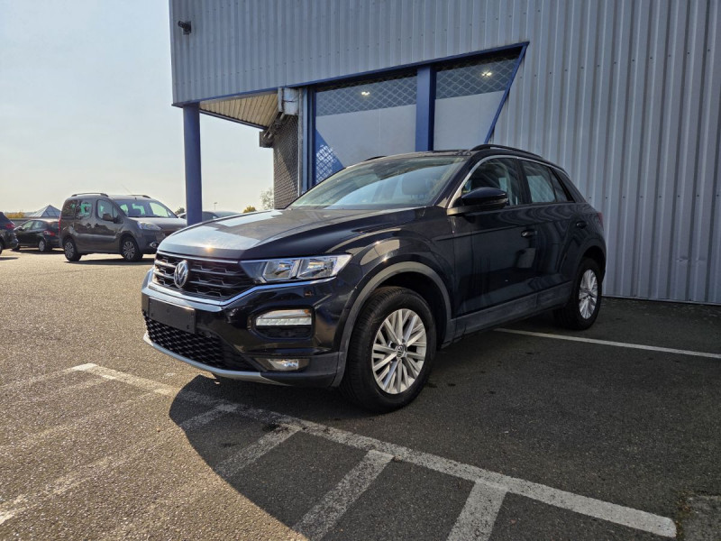 Photo 2 de l'offre de VOLKSWAGEN T-Roc 1.6 TDI 115 LOUNGE BUSINESS 2 places à 14990€ chez Carlyss automobiles Vitré