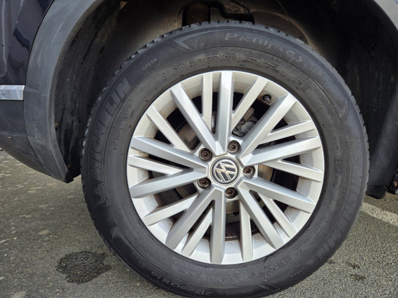 Photo 5 de l'offre de VOLKSWAGEN T-Roc 1.6 TDI 115 LOUNGE BUSINESS 2 places à 14990€ chez Carlyss automobiles Vitré