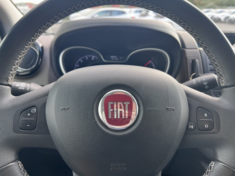 Photo 14 de l'offre de Fiat Talento (2) Combi 1.2 LH1 - 1.6 Multijet 120 €6C à 24490€ chez Carlyss automobiles Vitré
