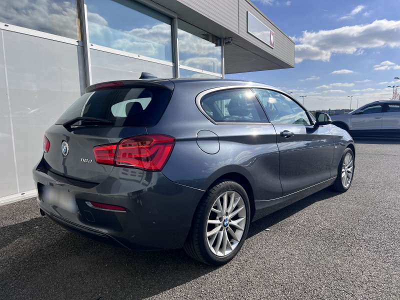 Photo 4 de l'offre de BMW Série 1 (2) 116d Auto SPORT à 17990€ chez Carlyss automobiles Vitré