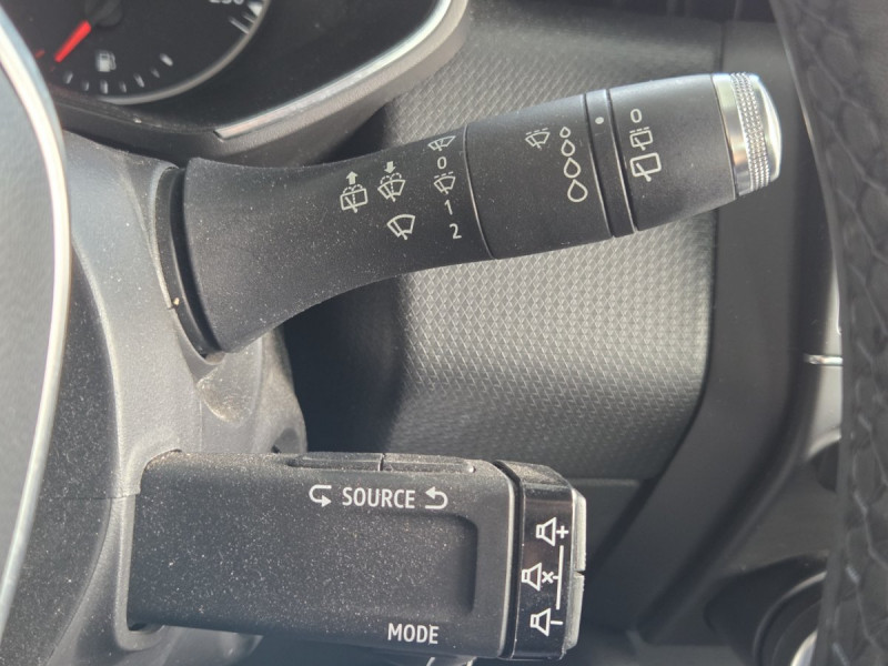 Photo 12 de l'offre de RENAULT Clio (5) Business TCe 90 -21N à 11690€ chez Carlyss automobiles Vitré