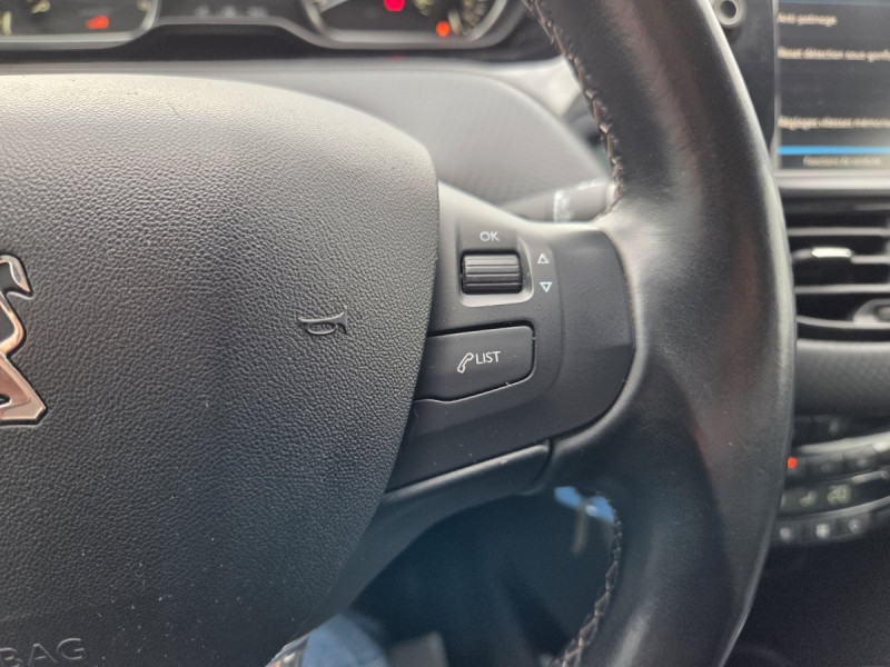 Photo 22 de l'offre de PEUGEOT 2008 BlueHDi 120 S&S EAT6 Allure Business à 13490€ chez Carlyss automobiles Vitré