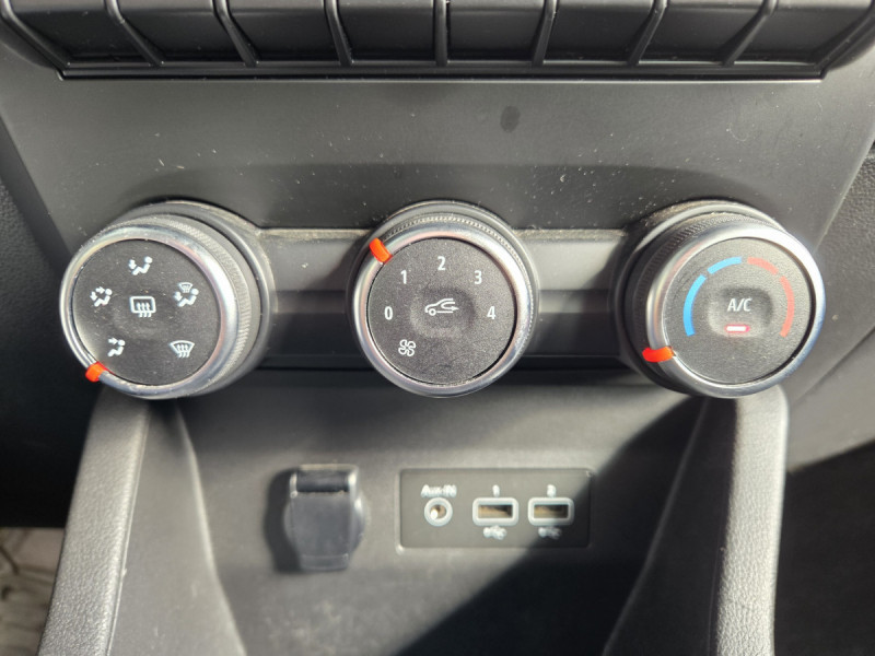 Photo 10 de l'offre de RENAULT Clio (5) Business TCe 90 -21N à 11690€ chez Carlyss automobiles Vitré