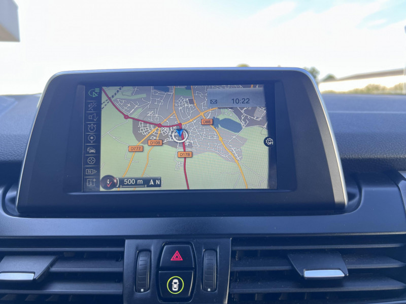 Photo 11 de l'offre de BMW Série 2 Active Tourer 218d Business BVA8 à 17990€ chez Carlyss automobiles Vitré