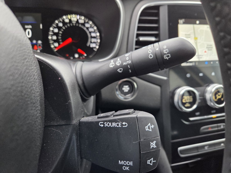 Photo 17 de l'offre de Renault Mégane Berline (4) Business TCe 115 FAP -21N à 15990€ chez Carlyss automobiles Vitré