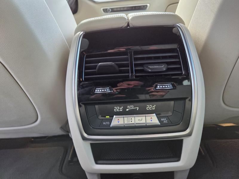 Photo 12 de l'offre de Bmw X5 (4) xDrive30d 265ch M Sport BVA8 à 39990€ chez Carlyss automobiles Vitré