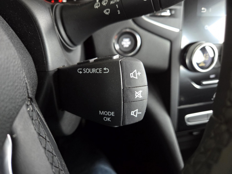 Photo 12 de l'offre de Renault Mégane Berline (4) Business TCe 115 FAP -21N à 13490€ chez Carlyss automobiles Vitré