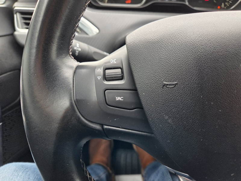 Photo 21 de l'offre de PEUGEOT 2008 BlueHDi 120 S&S EAT6 Allure Business à 13490€ chez Carlyss automobiles Vitré