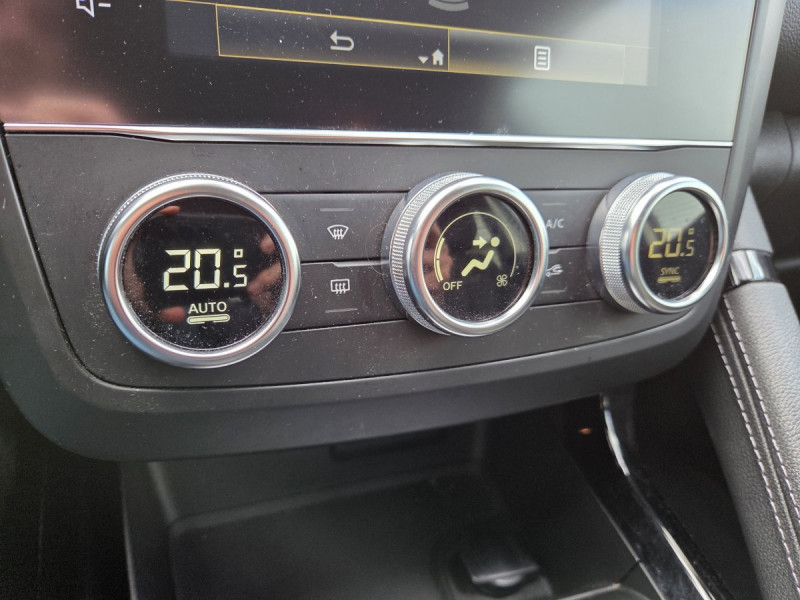Photo 12 de l'offre de RENAULT Kadjar Business Blue dCi 115 à 13490€ chez Carlyss automobiles Vitré