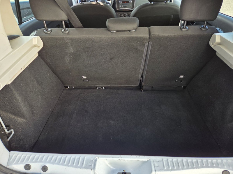 Photo 8 de l'offre de Dacia Sandero (2) Essentiel SCe 75 -20 à 9290€ chez Carlyss automobiles Vitré