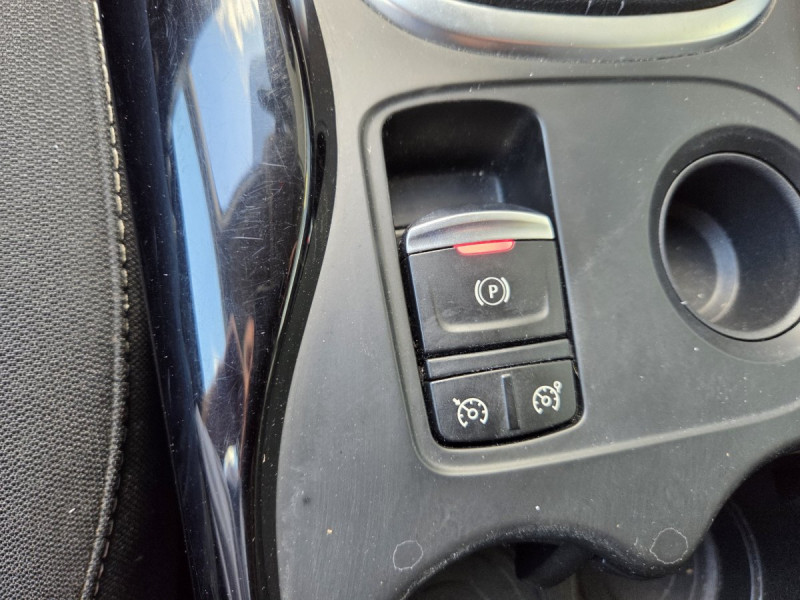 Photo 17 de l'offre de RENAULT Kadjar Business TCe 140 FAP - 21 à 16490€ chez Carlyss automobiles Vitré